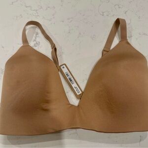 SKIMS Smooth Nude Bra NWT